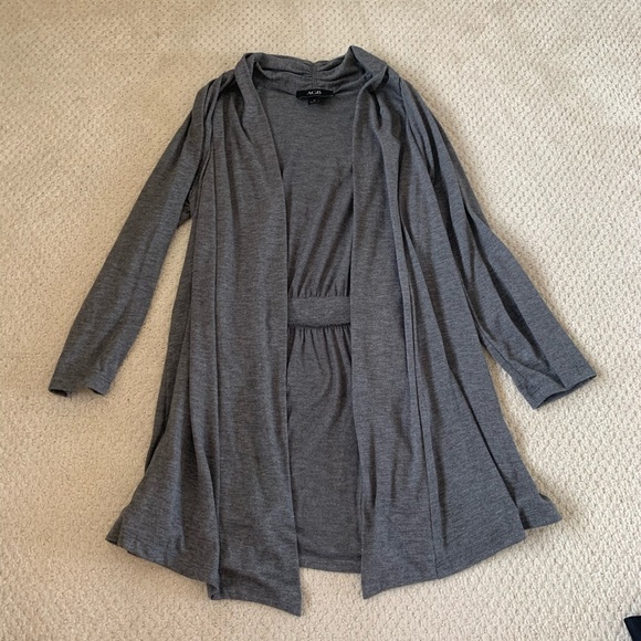 AGB Sweaters - NWOT Lightweight Cardigan